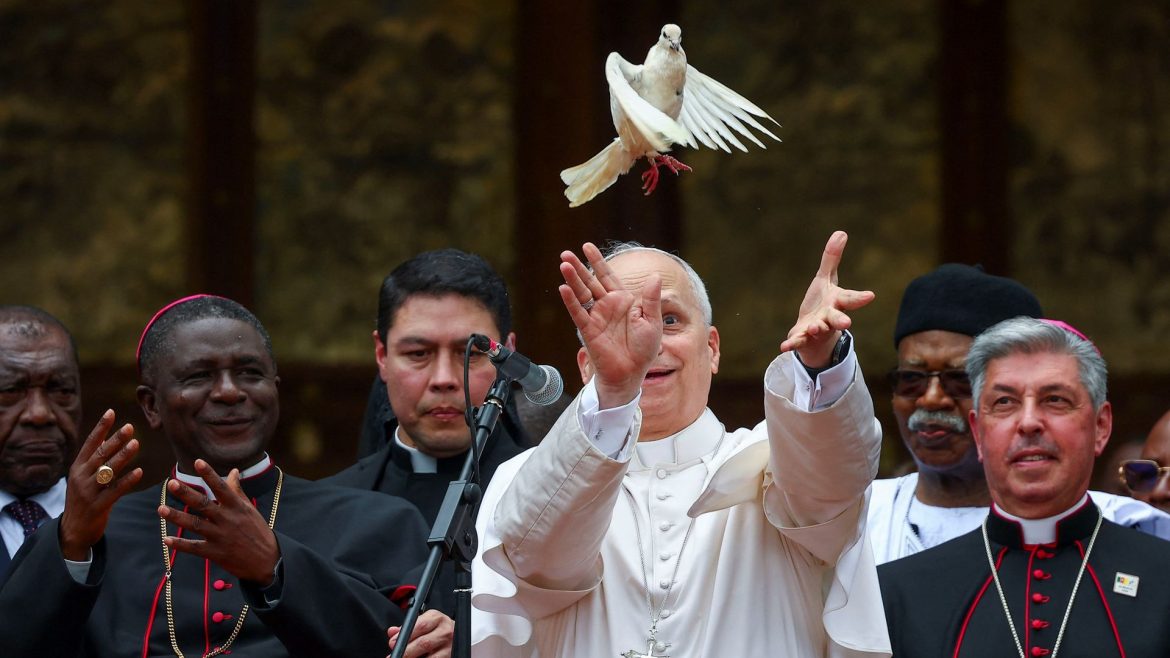 Pope follows Trump row by condemning 'tyrants' ravaging world with war