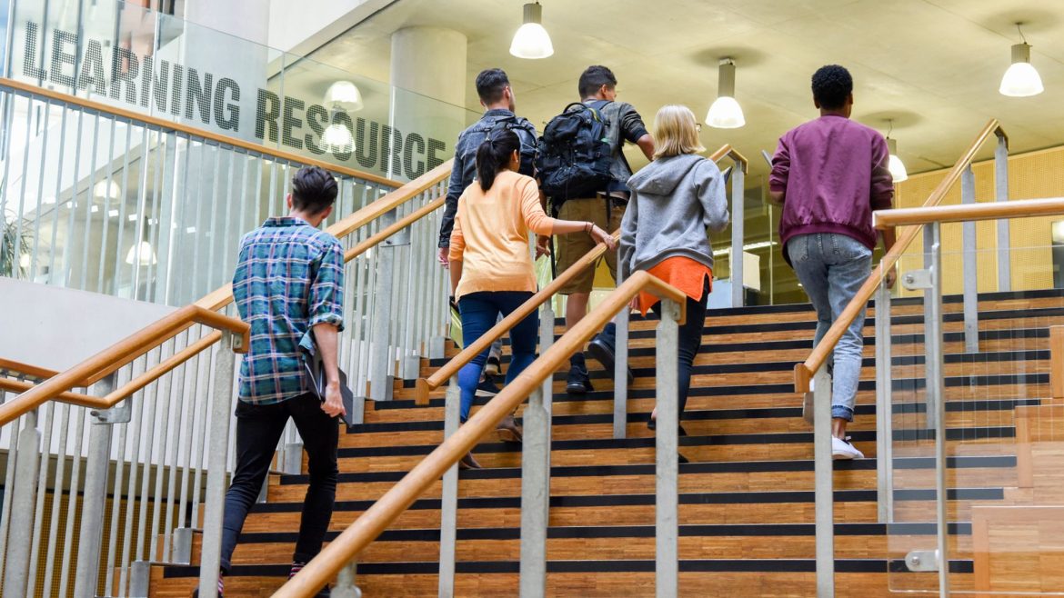 Teens staying silent on politics for fear of being 'cancelled'