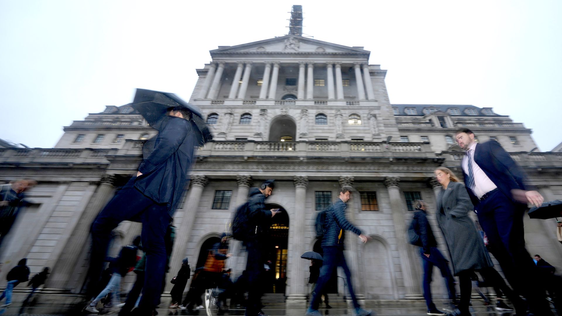 No need for Bank of England rate rise this year, IMF says