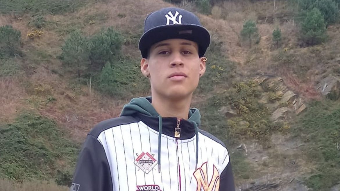 Five men jailed for life after chasing and stabbing 21-year-old to death
