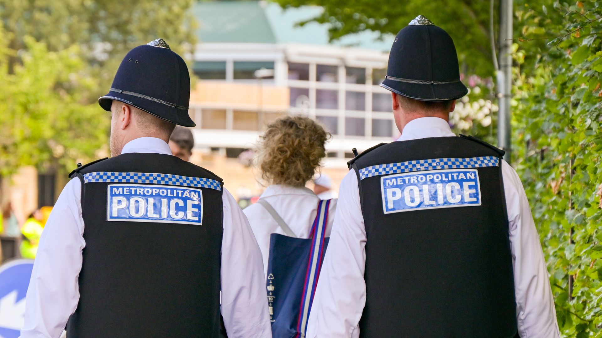 'Common practice' for police to photograph dead bodies on personal phones