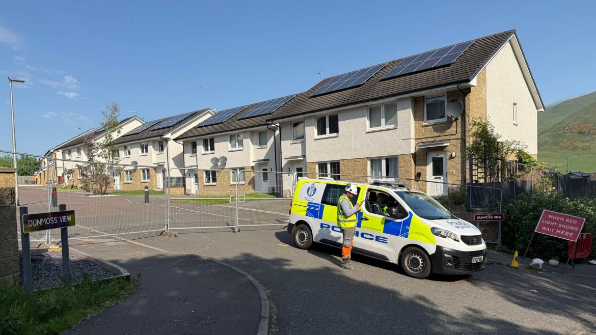 'Total nightmare': Residents face eight weeks away from home after ground movement in ex-mining village