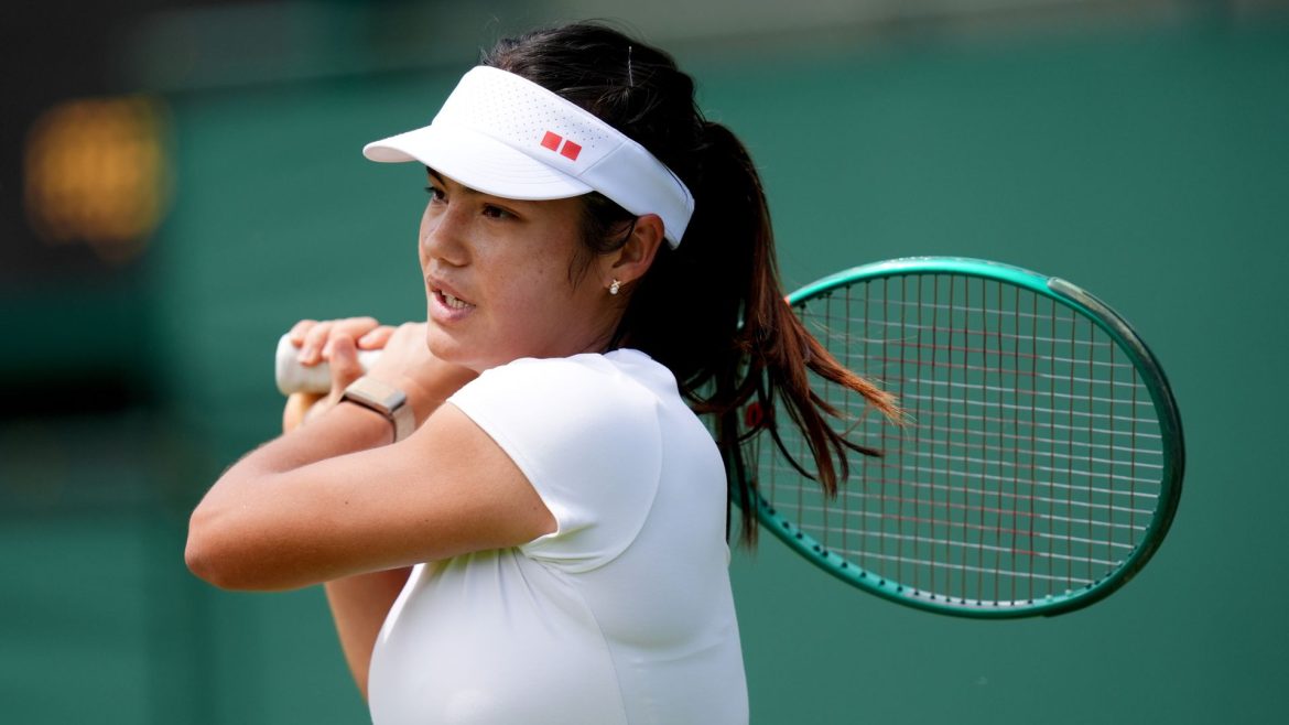 Emma Raducanu withdraws from Wimbledon with stress fracture