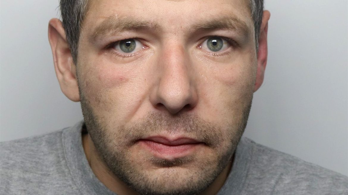 Child killer 'looked asleep' after stabbing, prison officer tells murder trial