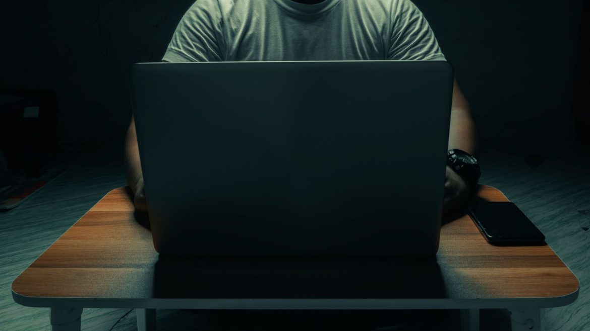 'Security crisis' as MoD loses hundreds of laptops and phones