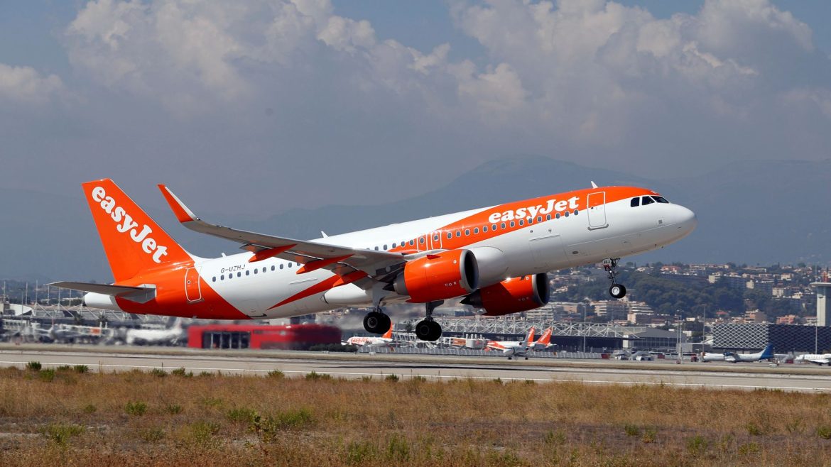 EasyJet agrees to £5.7bn takeover