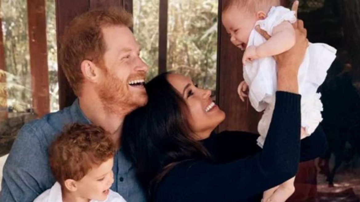Prince Harry 'remains determined' to bring family safely to UK this month