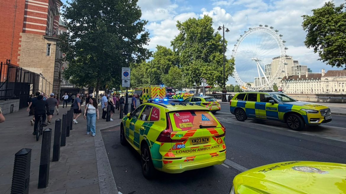 Five officers injured after police boat hits bridge in London