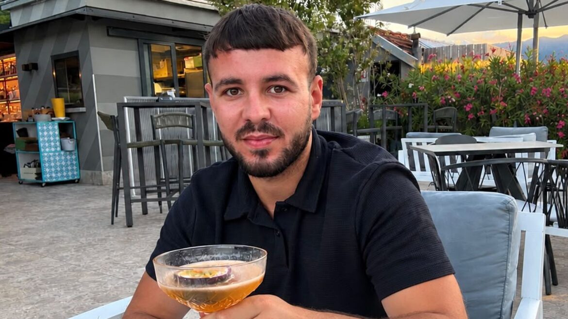 Man, 28, fatally stabbed in London, was 'loving partner and son' – with family 'utterly devastated'